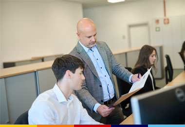 La supply chain comprende le attività che vanno dall’acquisto dei prodotti dai nostri fornitori, fino alla consegna nei punti vendita.